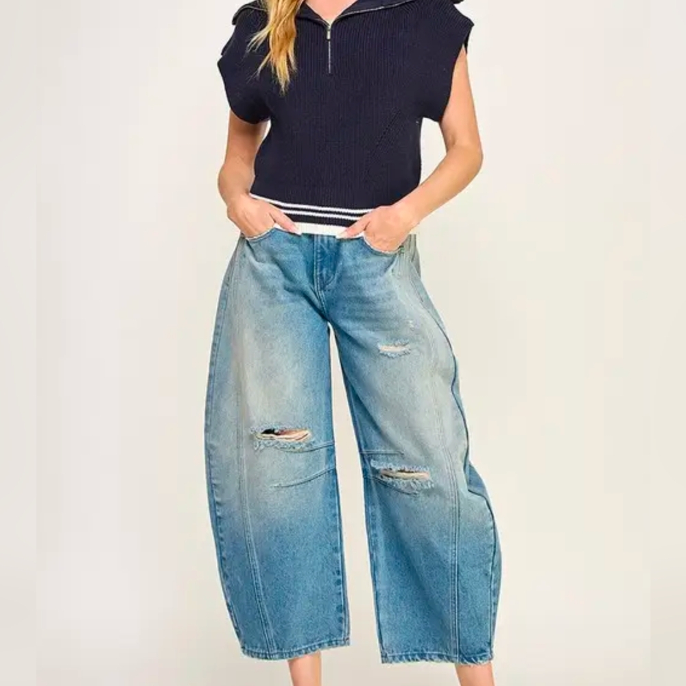 NWT  Distressed Faded Barrel Jeans